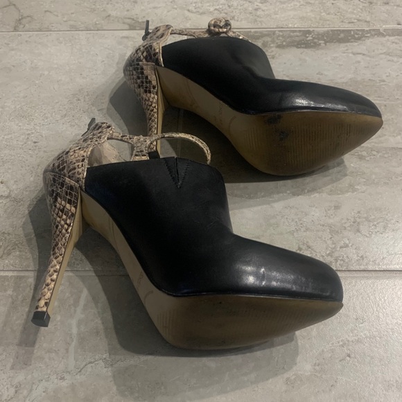 Enzo Angiolini - Yours Only Booties - Picture 8 of 16